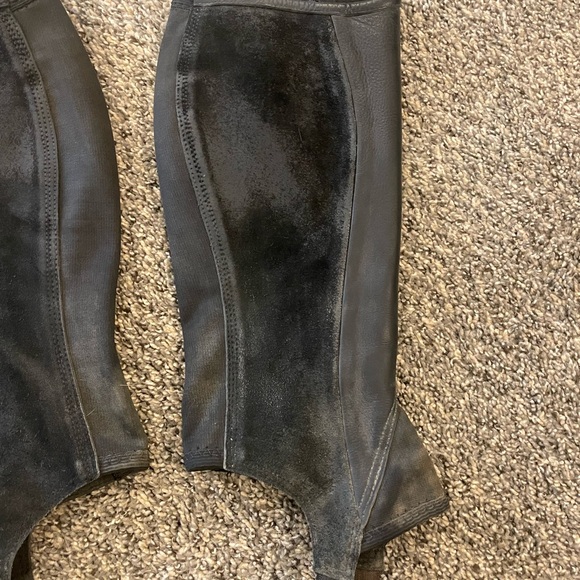 Black Leather Riding Chaps - Picture 4 of 4
